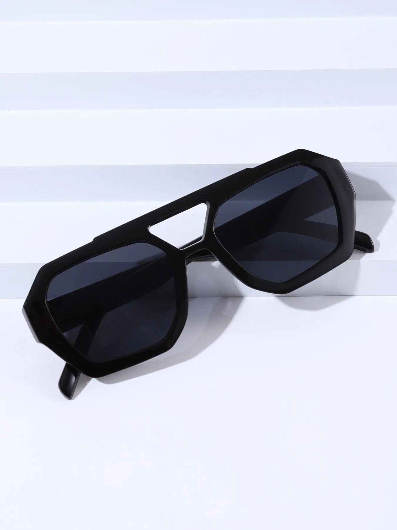 Kacamata Hitam Vintage Persegi - Luxury Zone ulasan dan harga